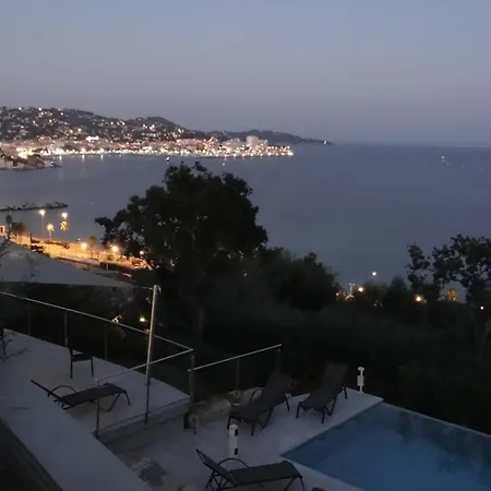 Villa Unique ! Plain-pied Vue Exceptionnelle Golfe St Tropez à 200 M De La *